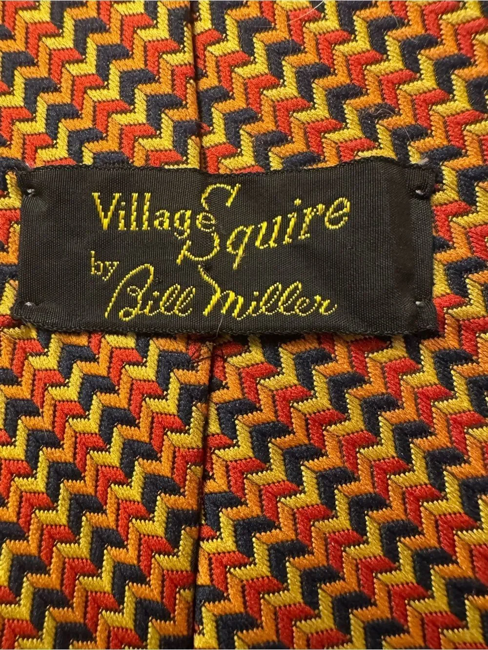 Vintage Village Squire By Bill Miller Zig Zag Chevron Tie